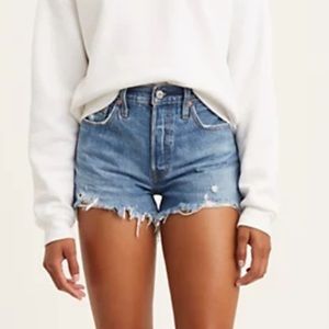 Size 27 levis 501 cut offs